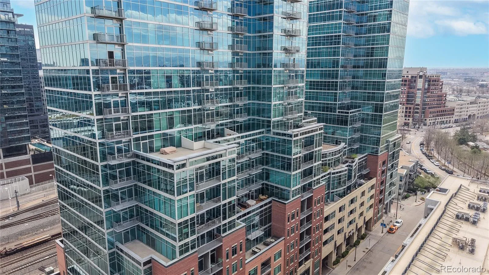 04042026202816 1600 37