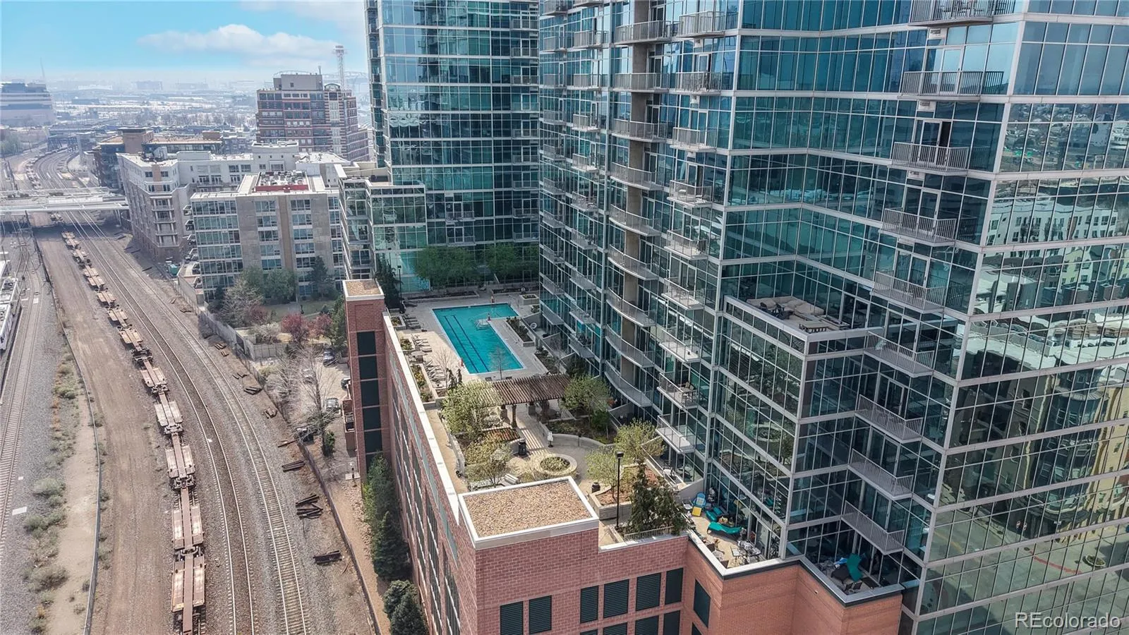 04042026202816 1600 39