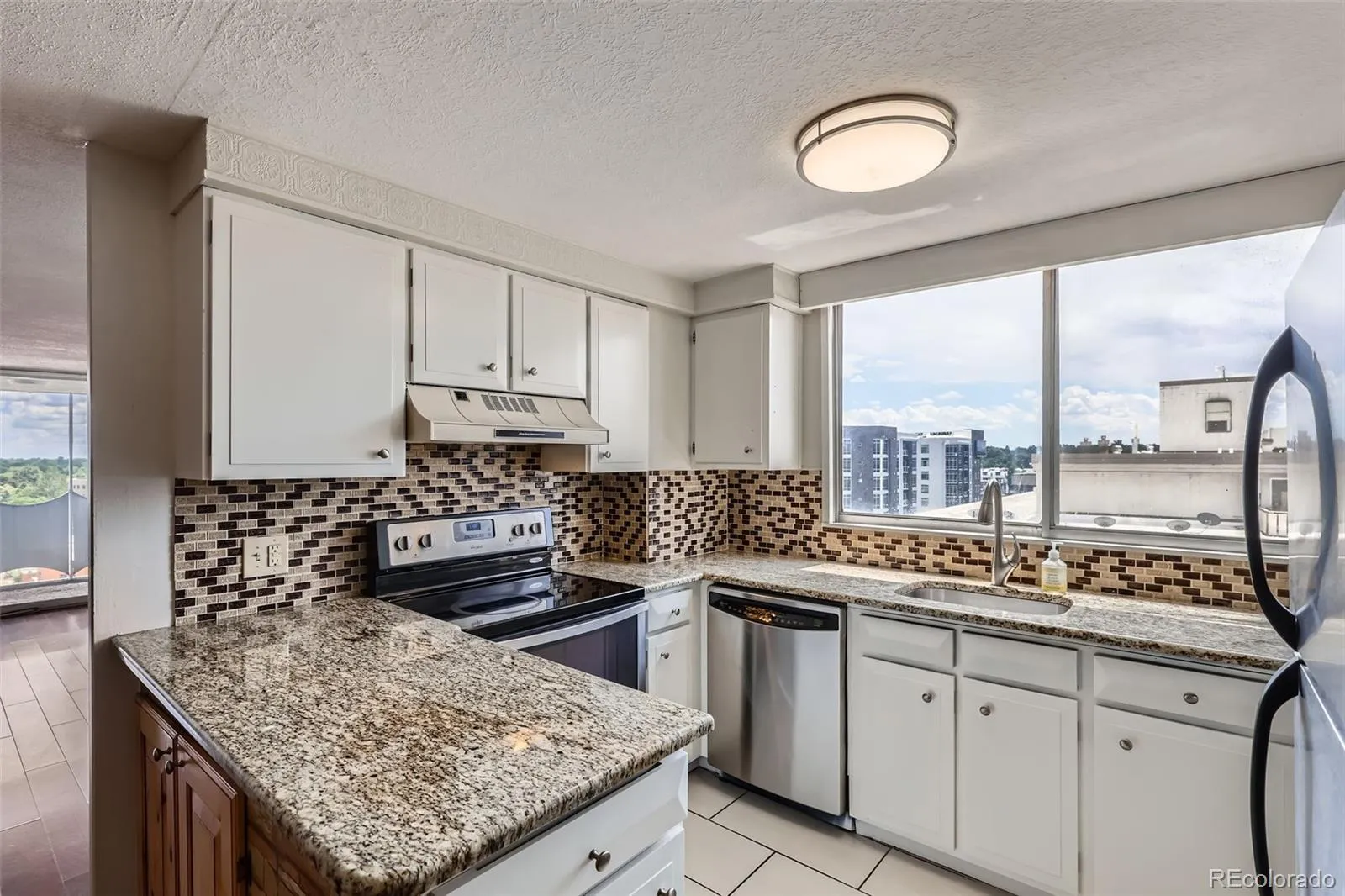 04152026003951 1600 3