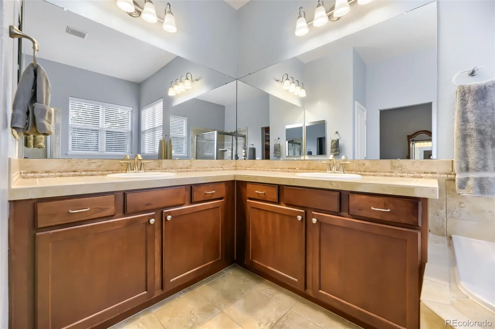 17014 Blue Indigo Lane Parker CO 80134 MLS #REC5724664 08012026195030 1600 10