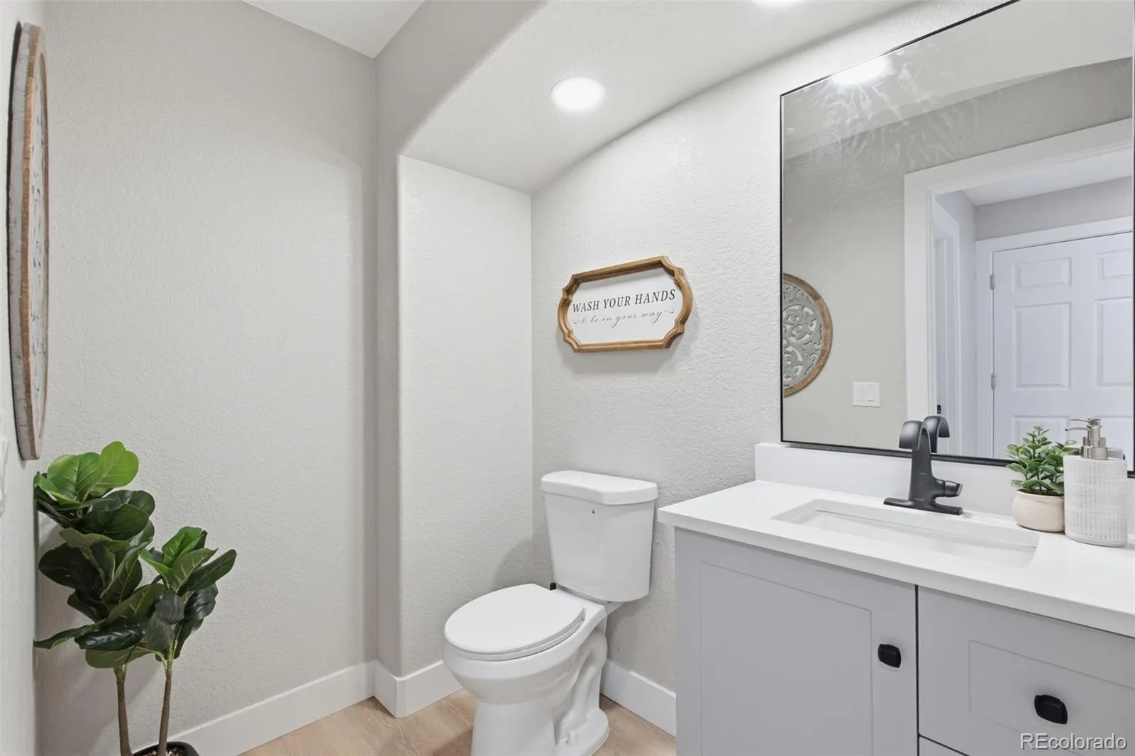 20375 E 49th Avenue Denver CO 80249 | MLS #REC5727787 10012026131643 1600 13