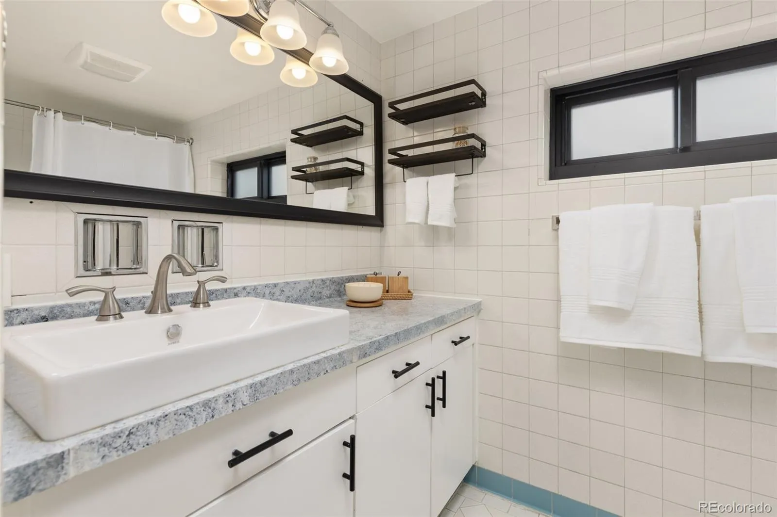 1050 N Corona Street #302 Denver CO 80218 MLS #REC5728269 05052026045853 1600 14