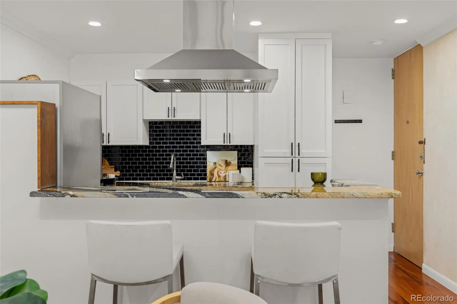 1050 N Corona Street #302 Denver CO 80218 MLS #REC5728269 05052026045853 1600 5
