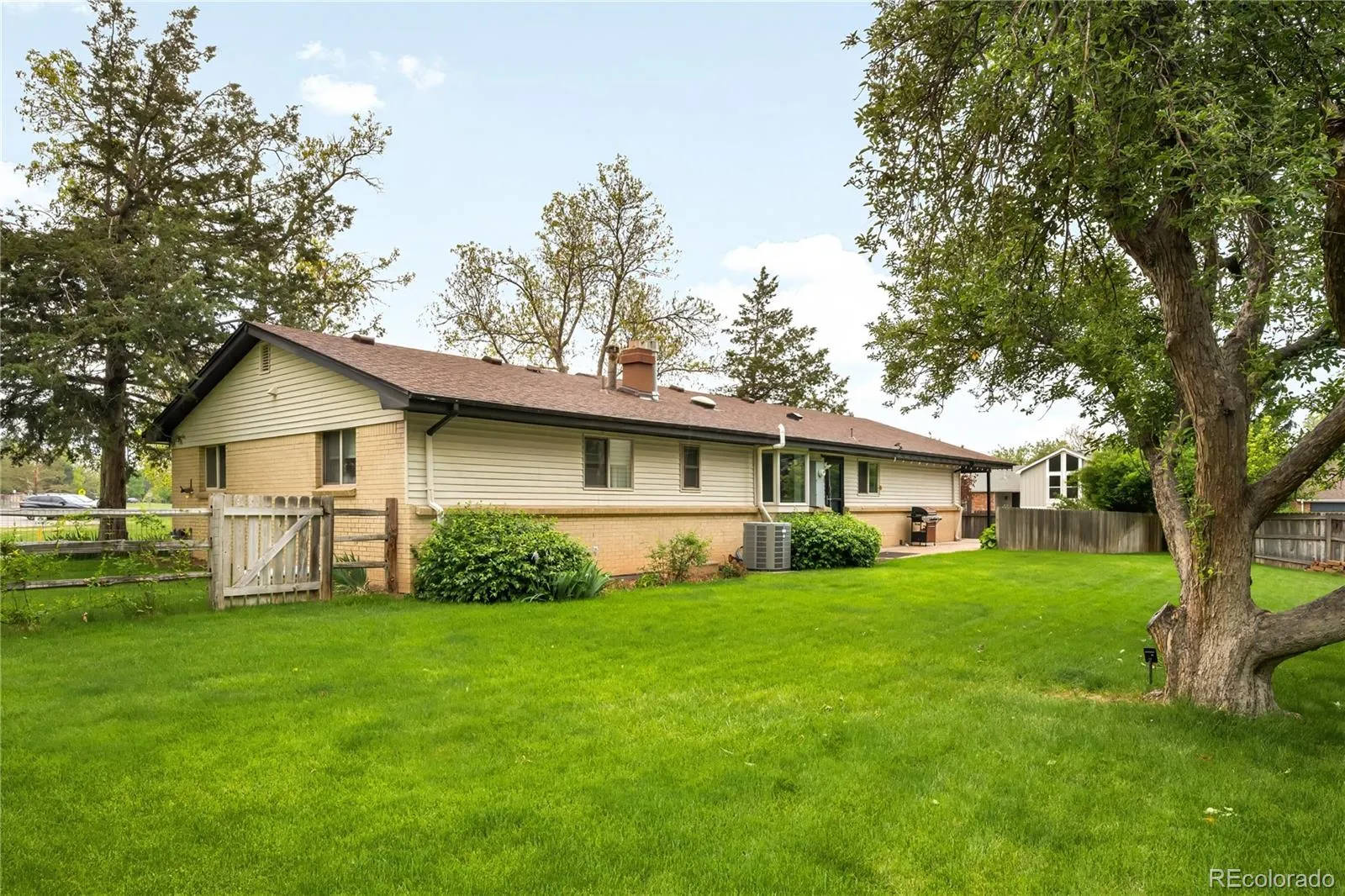 6928 S Columbine Way Centennial CO 80122 MLS #REC5728829 05222026221254 1600 37