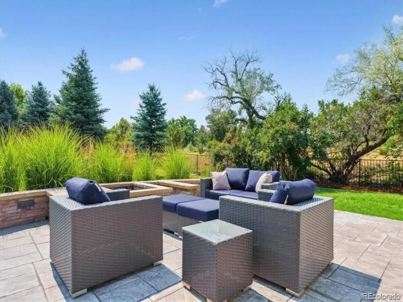 4900 Lakeshore Drive Littleton CO 80123 | MLS #REC5729777 08262026213830 800 15