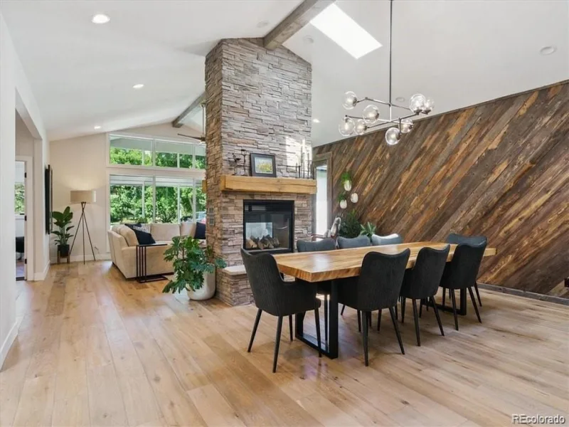 4900 Lakeshore Drive Littleton CO 80123 | MLS #REC5729777 08262026213830 800 22