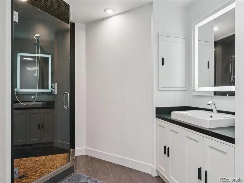 4900 Lakeshore Drive Littleton CO 80123 | MLS #REC5729777 08262026213830 800 39