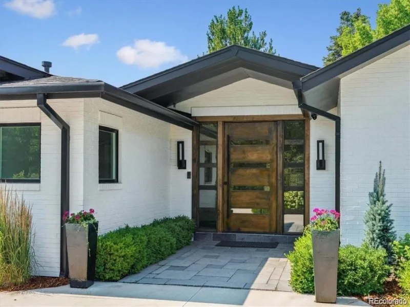 4900 Lakeshore Drive Littleton CO 80123 | MLS #REC5729777 08262026213830 800 9