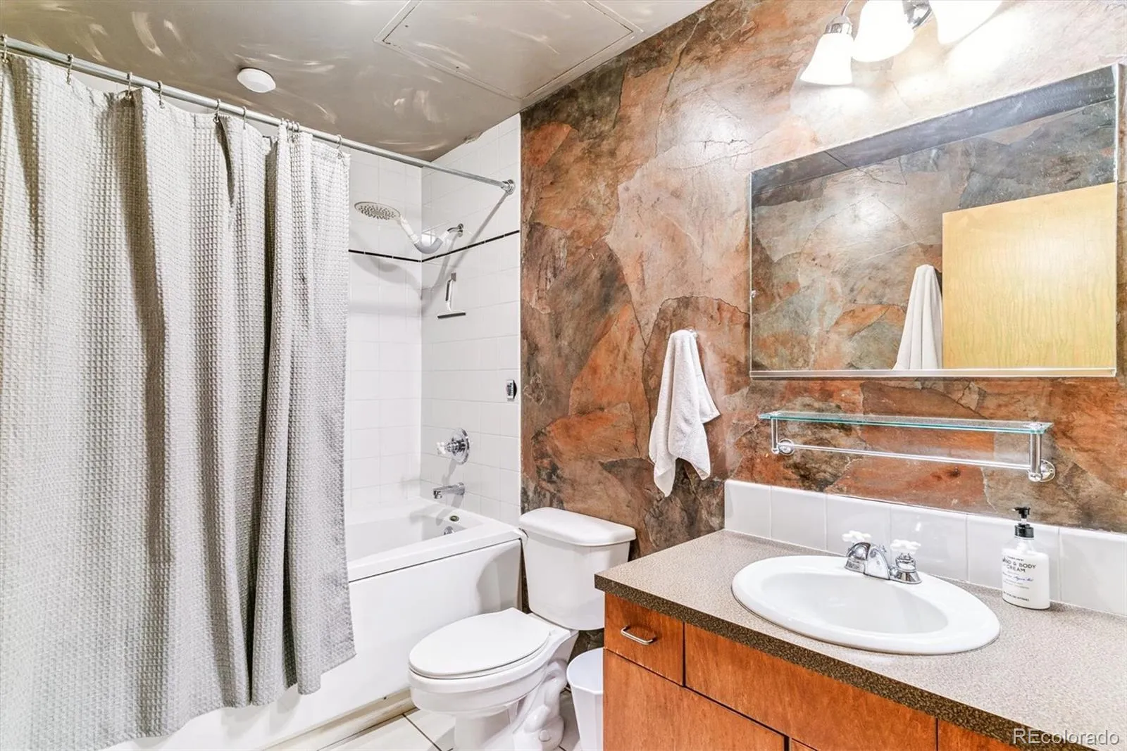 04172026060633 1600 15