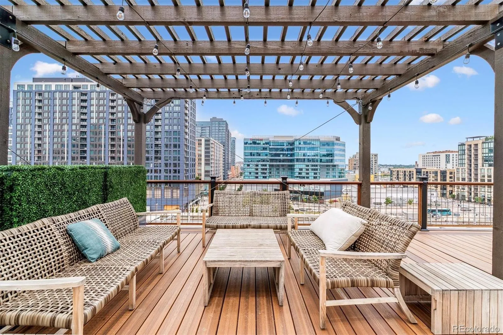 04172026060633 1600 19