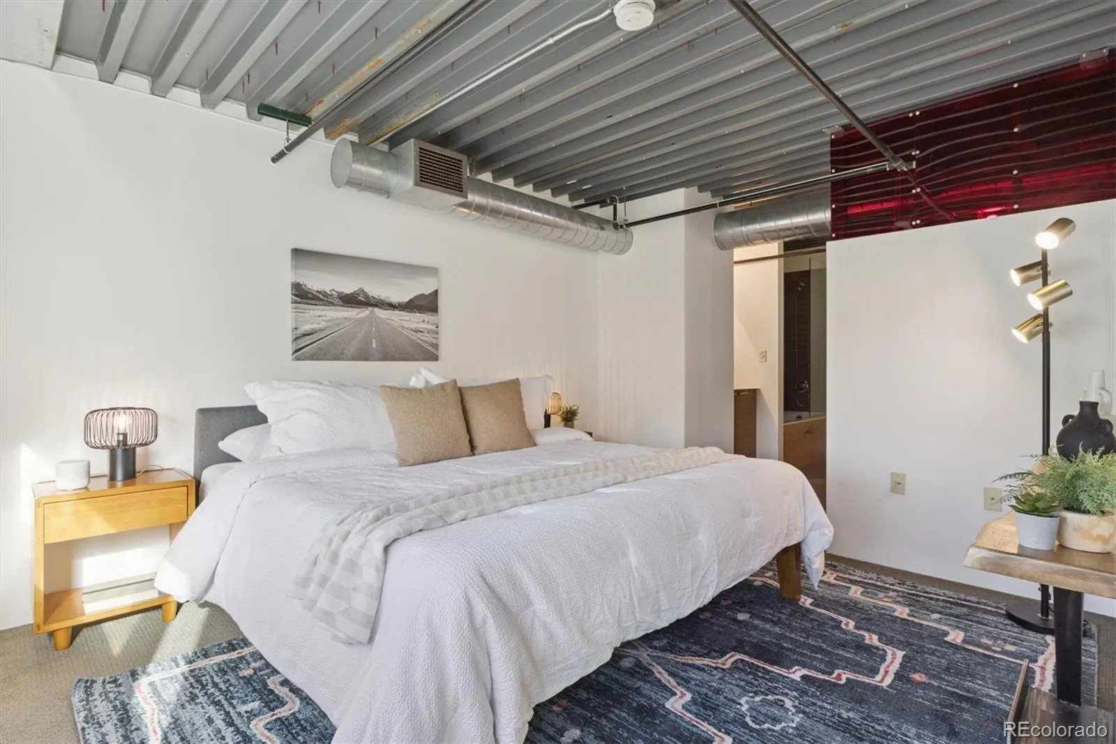 04152026151234 1600 12