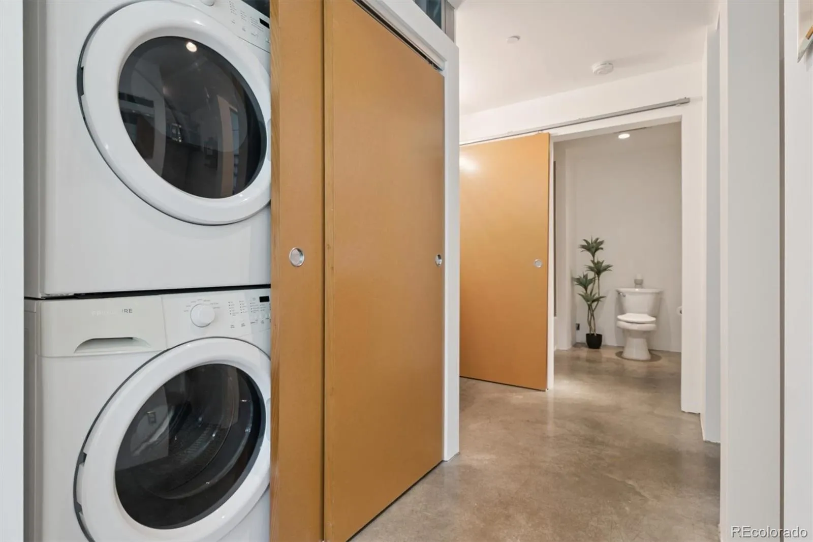 04152026151234 1600 18