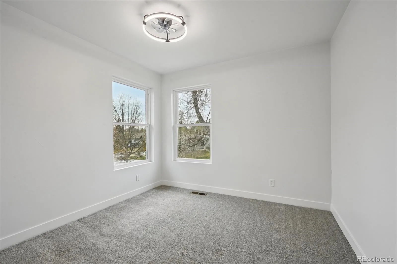 04102026170205 1600 15