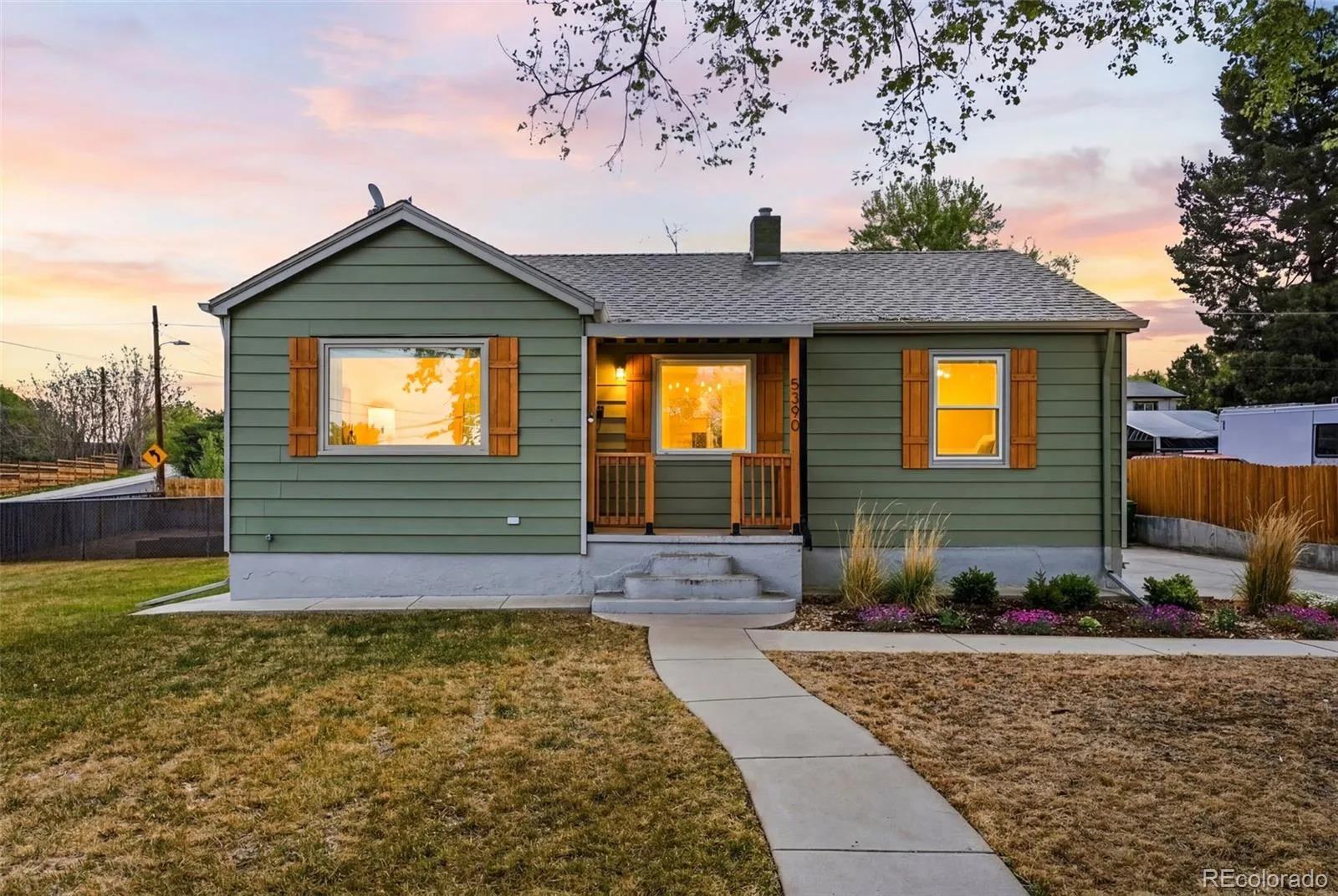 5390 Primrose Lane Denver CO 80221 MLS #REC5737815 05022026052423 1600 1