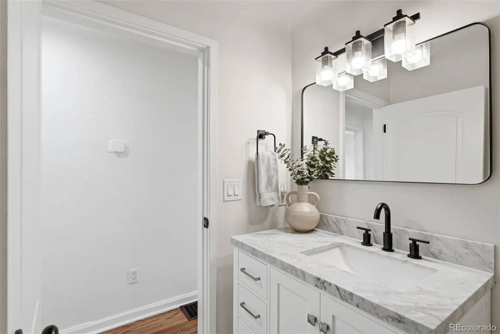 5390 Primrose Lane Denver CO 80221 MLS #REC5737815 05022026052423 1600 12