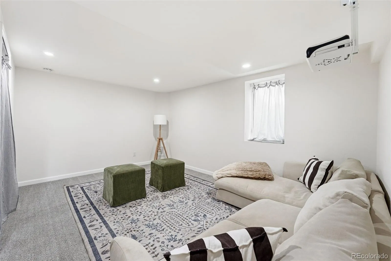 5390 Primrose Lane Denver CO 80221 MLS #REC5737815 05022026052423 1600 14