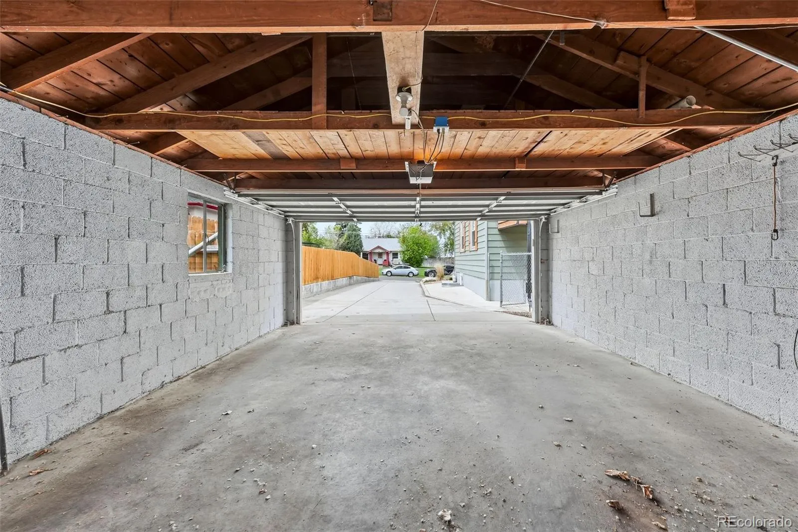5390 Primrose Lane Denver CO 80221 MLS #REC5737815 05022026052423 1600 18