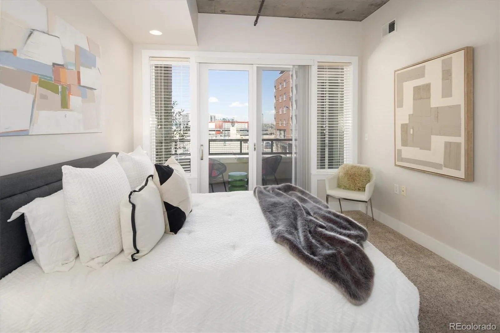 04092026223720 1600 21