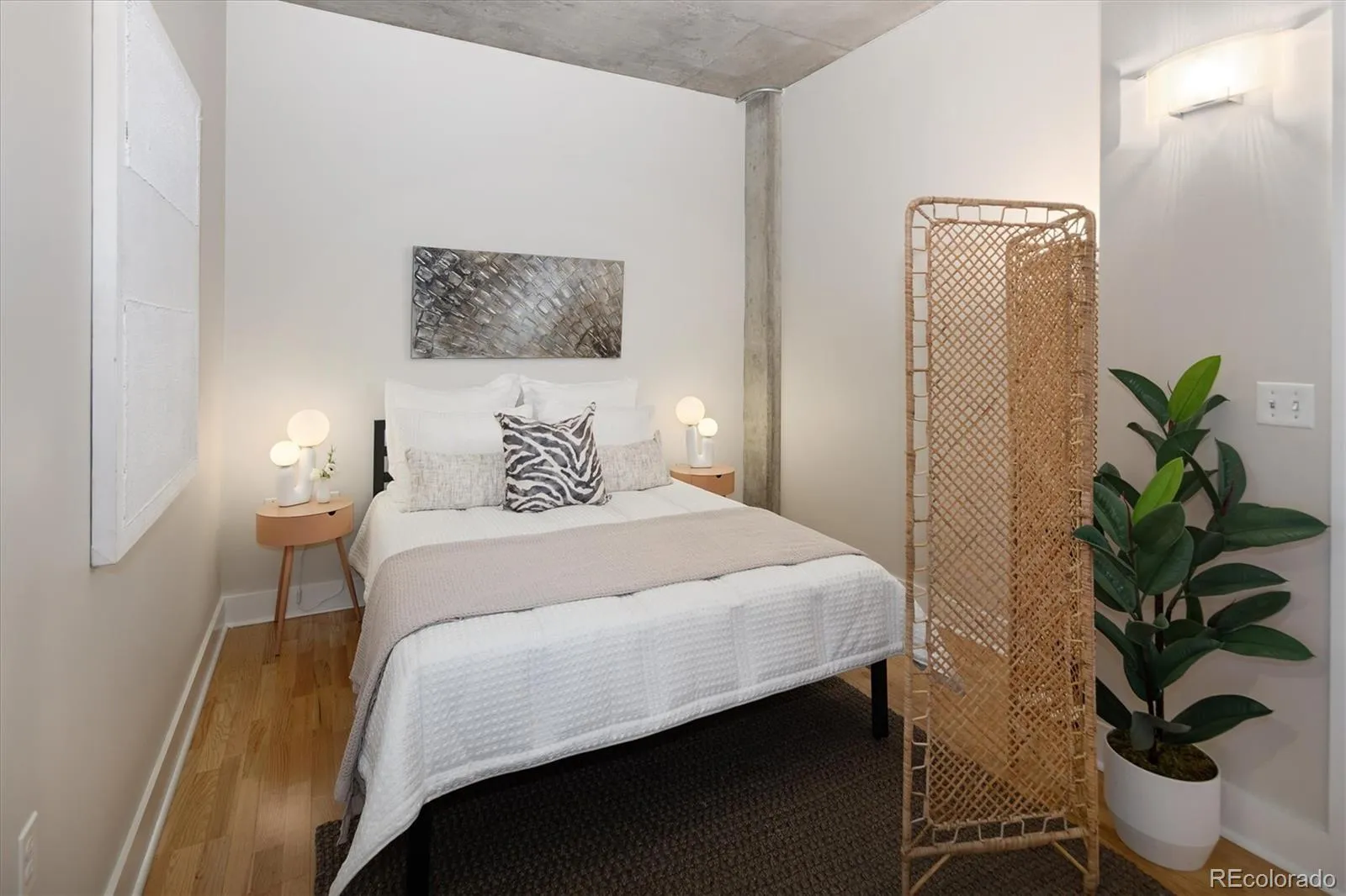 04092026223720 1600 26