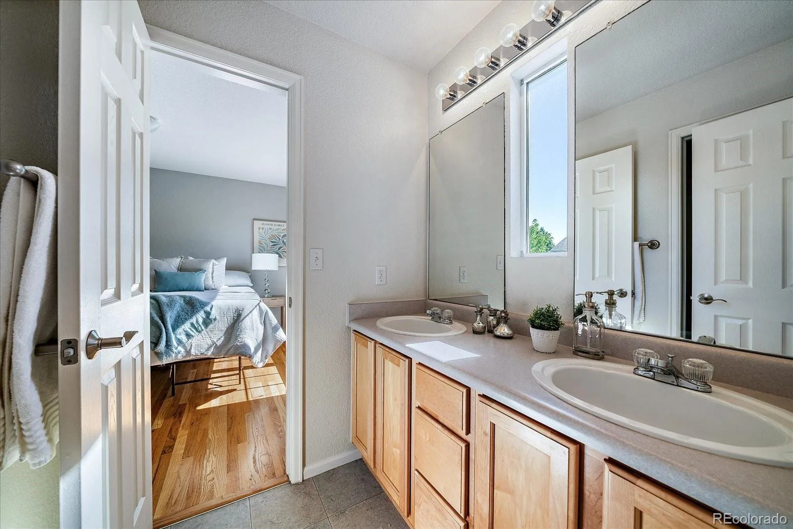 8385 Deframe Court Arvada CO 80005 | MLS #REC5738270 08082026005802 1600 24
