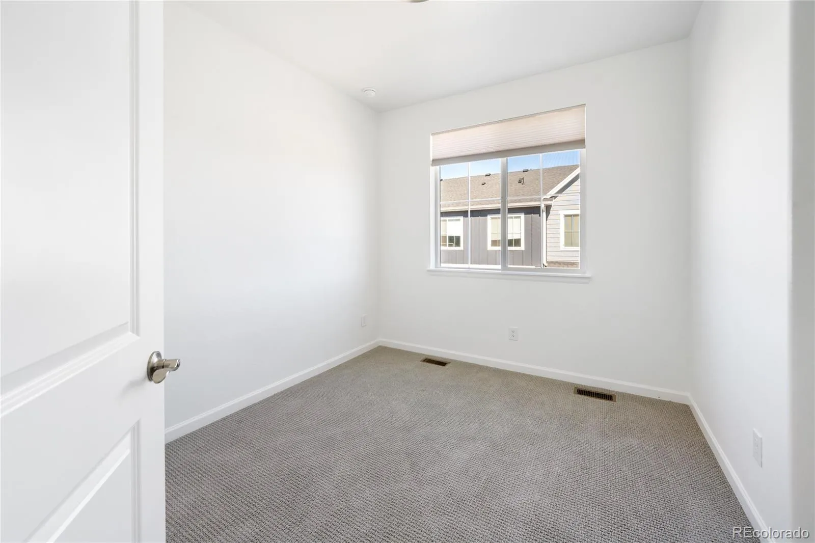 1828 S Poplar Court Denver CO 80224 MLS #REC5743028 05262026210911 1600 14