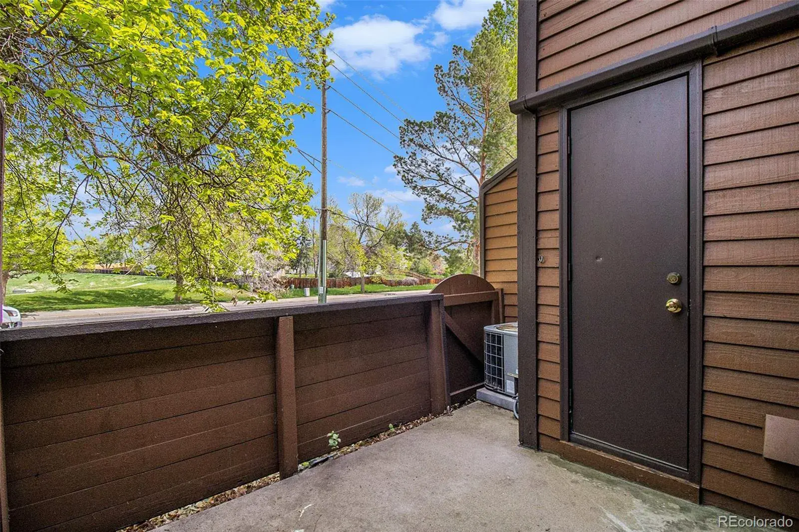 718 Julian Circle Lafayette CO 80026 MLS #REC5743746 02052026181907 1600 17
