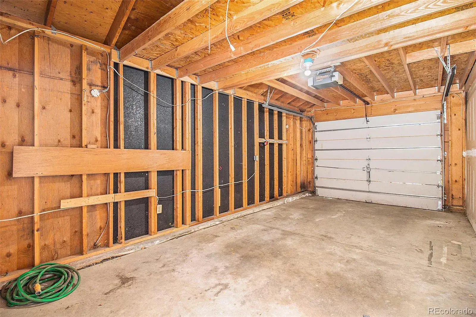 718 Julian Circle Lafayette CO 80026 MLS #REC5743746 02052026181907 1600 18