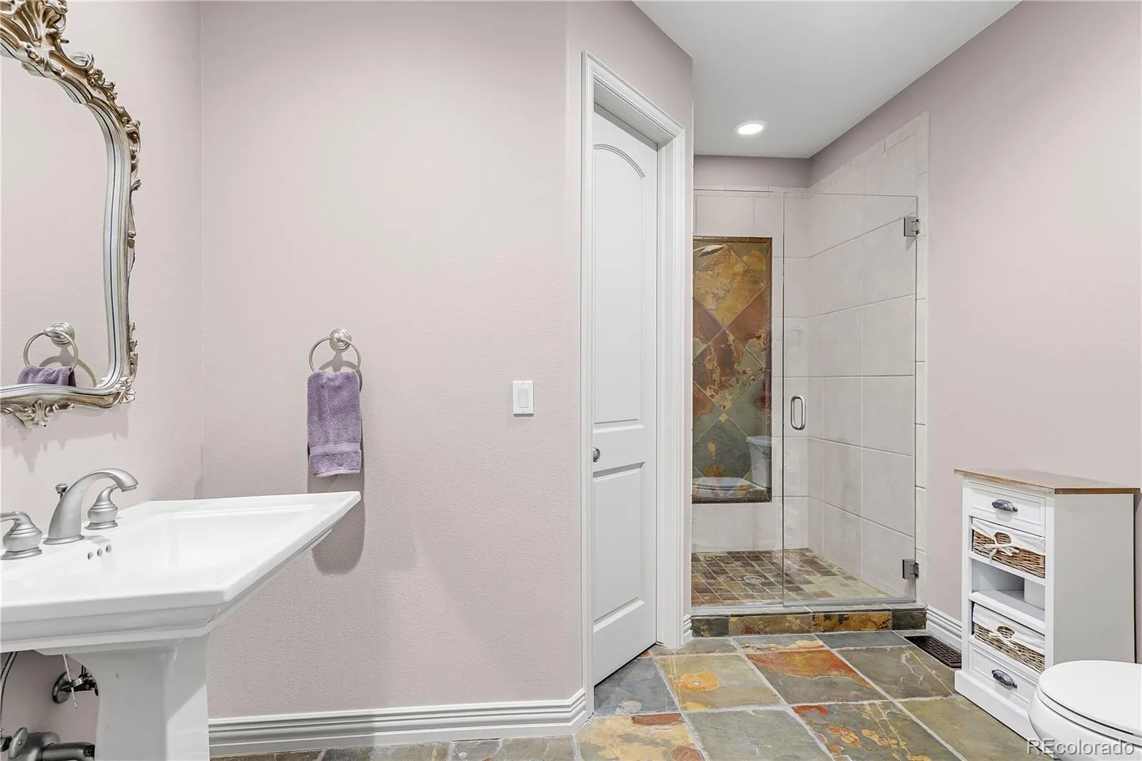 4358 W Hinsdale Avenue Littleton CO 80128 MLS #REC5746094 05252026211851 1600 17