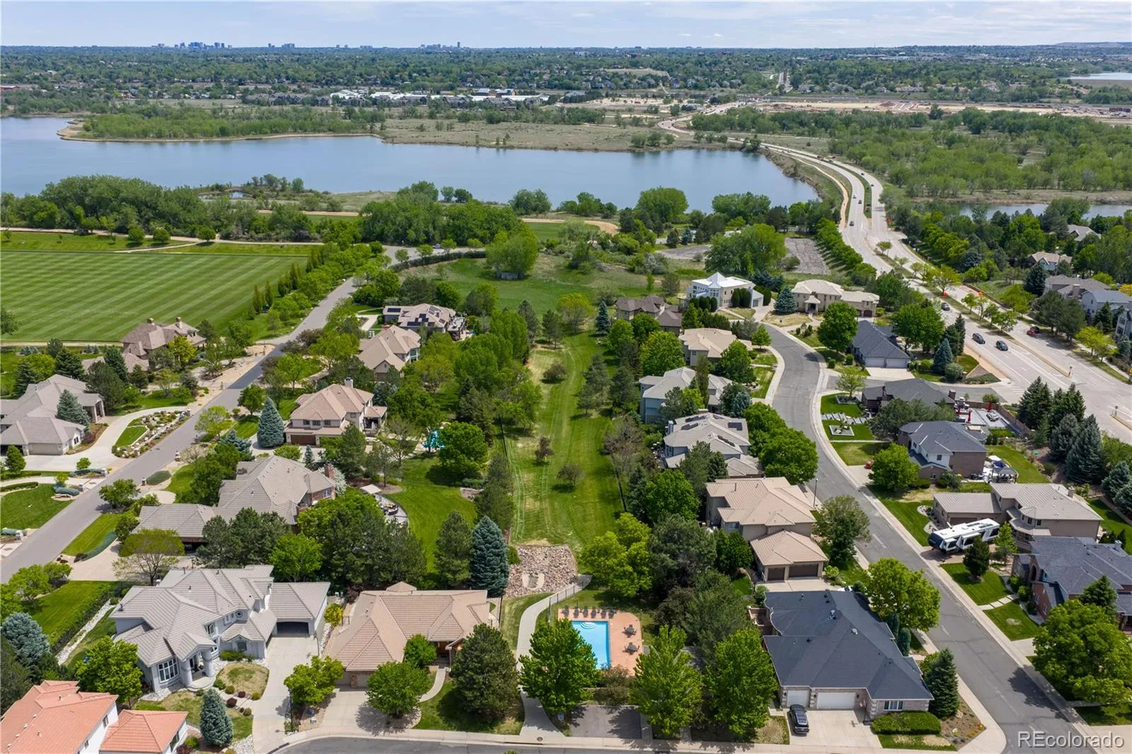 4358 W Hinsdale Avenue Littleton CO 80128 MLS #REC5746094 05252026211851 1600 47