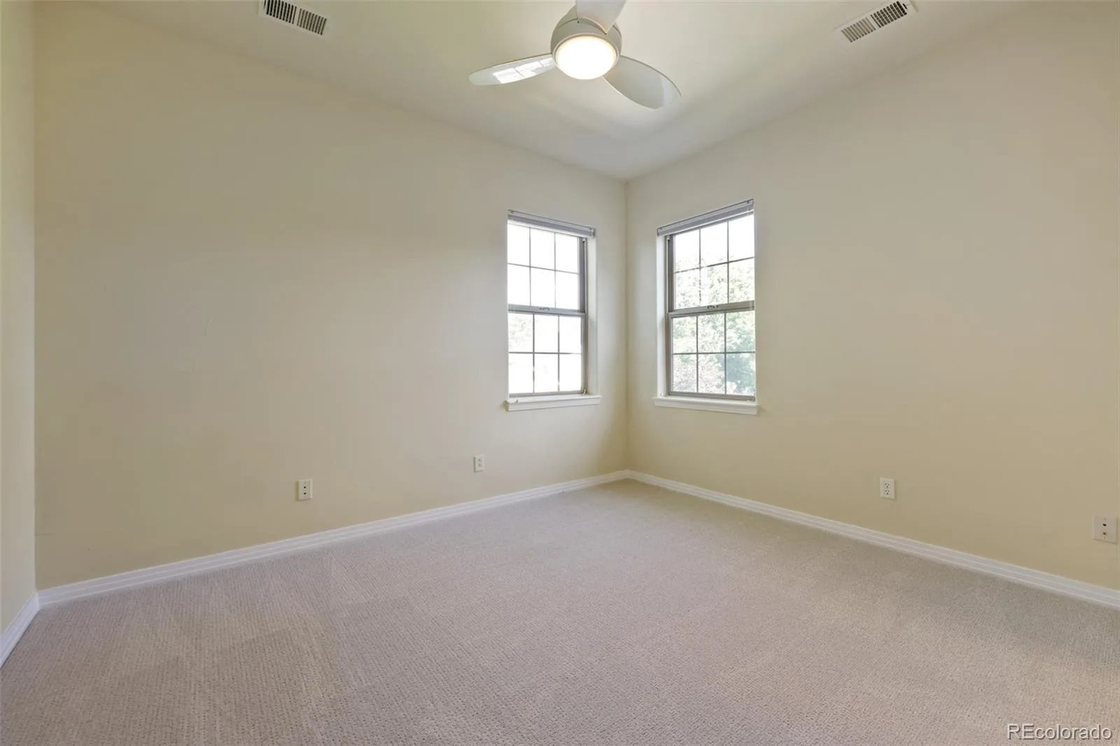 9731 E 34th Place Denver CO 80238 | MLS #REC5747109 08282026222909 1600 21
