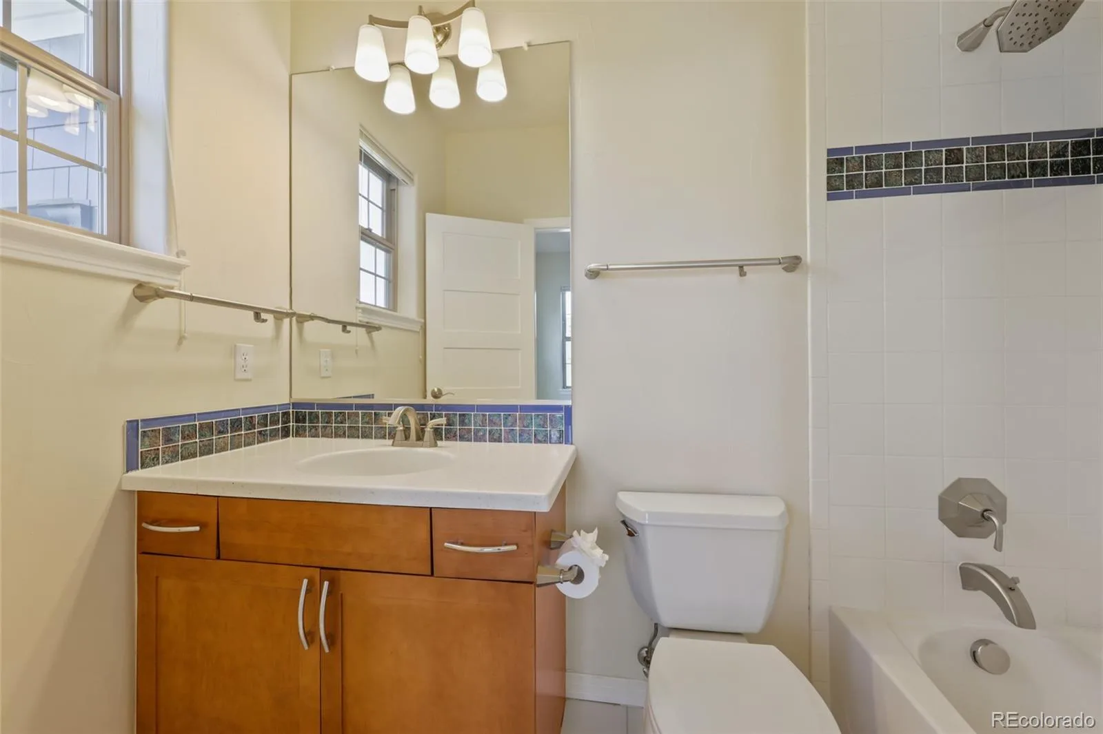 9731 E 34th Place Denver CO 80238 | MLS #REC5747109 08282026222909 1600 25