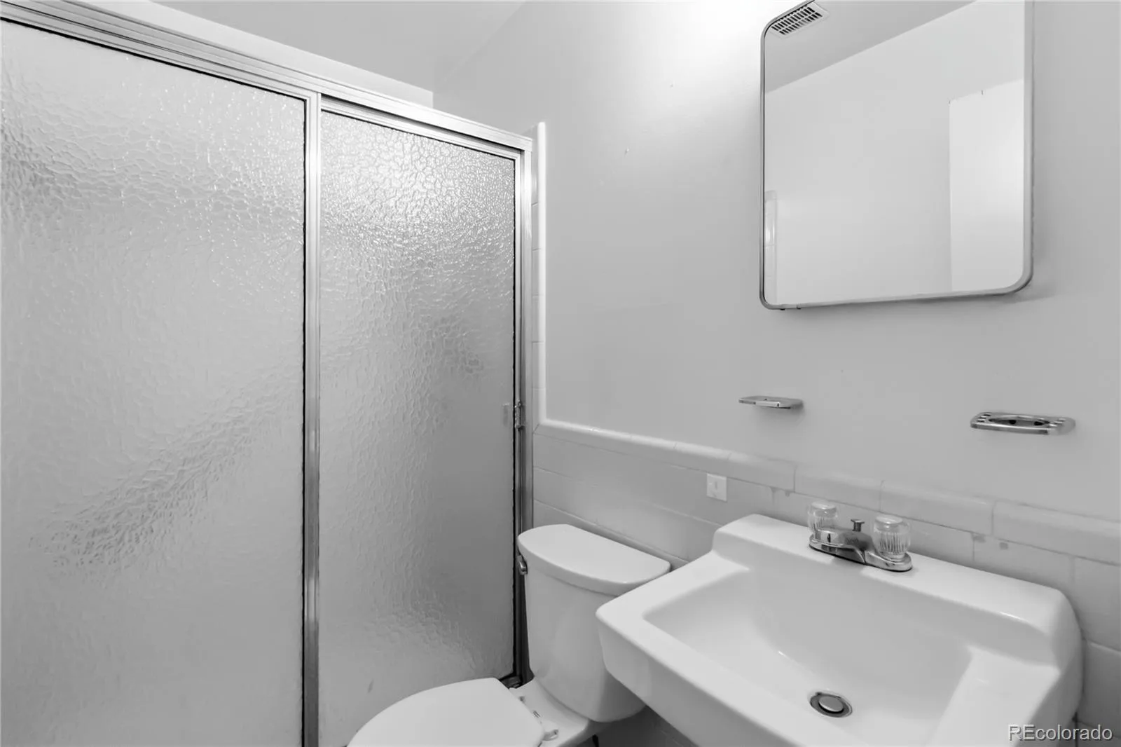 2615 S Jasmine Street Denver CO 80222 | MLS #REC5747724 08282026151541 1600 19