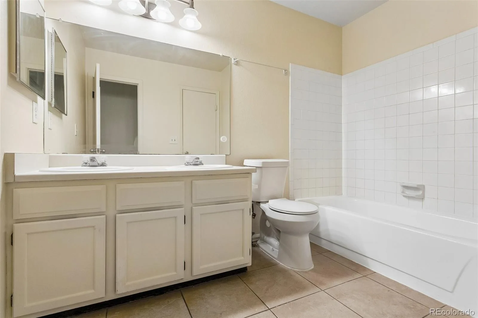 7474 E Arkansas Avenue #26-03 Denver CO 80231 MLS #REC5747804 06062026164929 1600 17