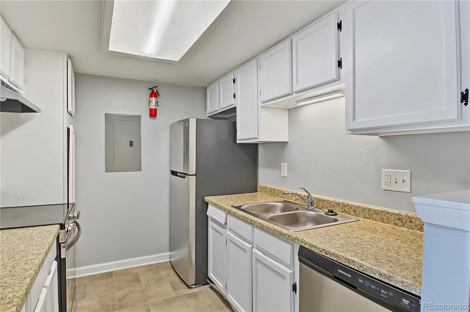 18105 E Ohio Avenue #104 Aurora CO 80017 | MLS #REC5748184 09232026005732 1600 5