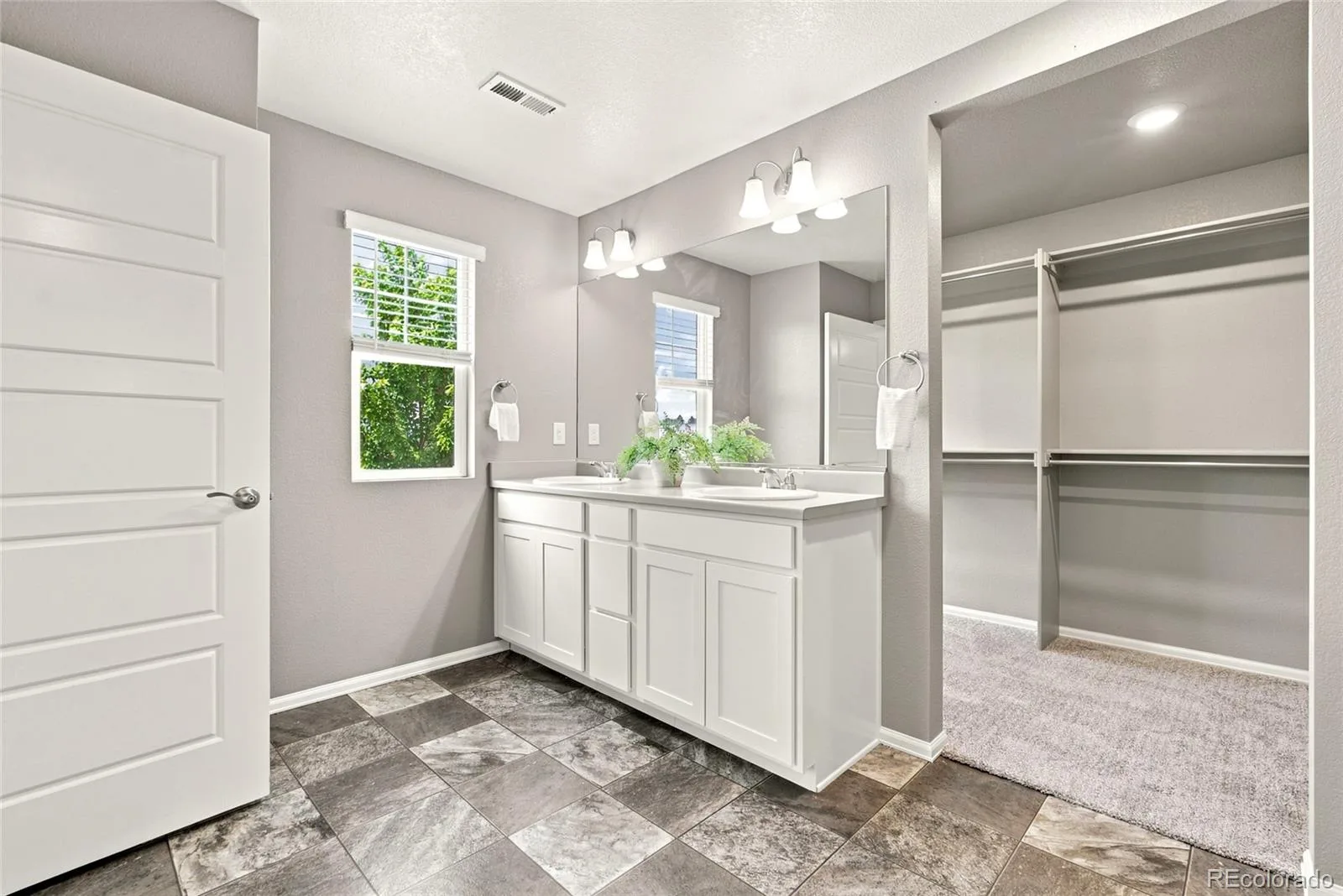 6682 Longpark Drive Parker CO 80138 | MLS #REC5749102 07142026202732 1600 19