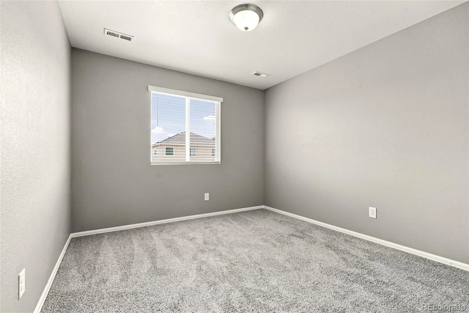 6682 Longpark Drive Parker CO 80138 | MLS #REC5749102 07142026202732 1600 28