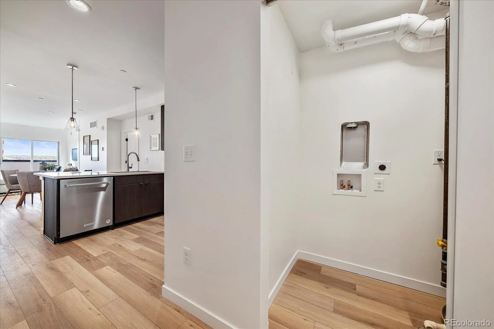 7357 W Grandview Avenue #202 Arvada CO 80002 | MLS #REC5749546 05182026230643 1600 22