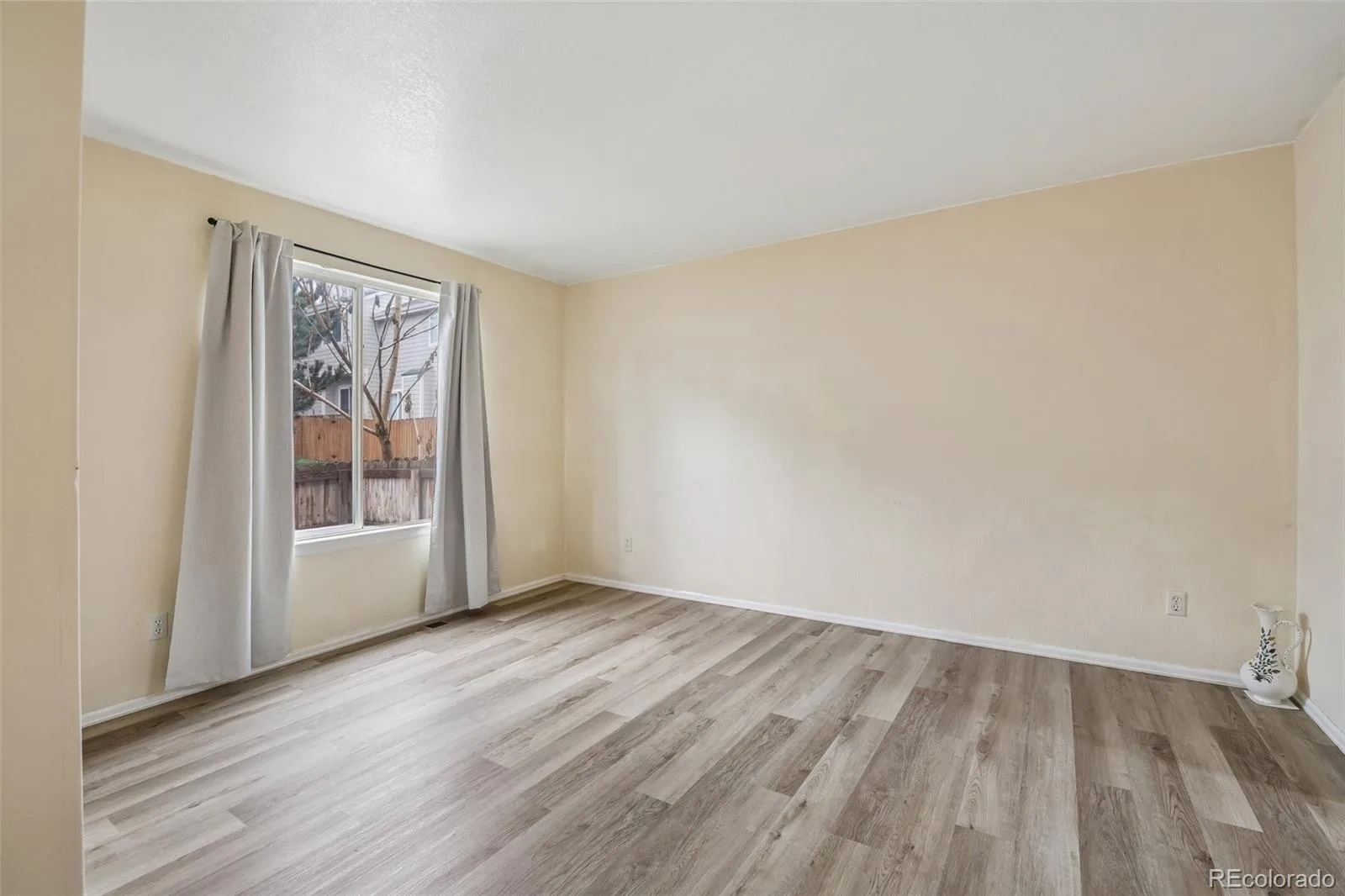 1232 S Waco Street #D Aurora CO 80017 | MLS #REC5750395 09182026095703 1600 8