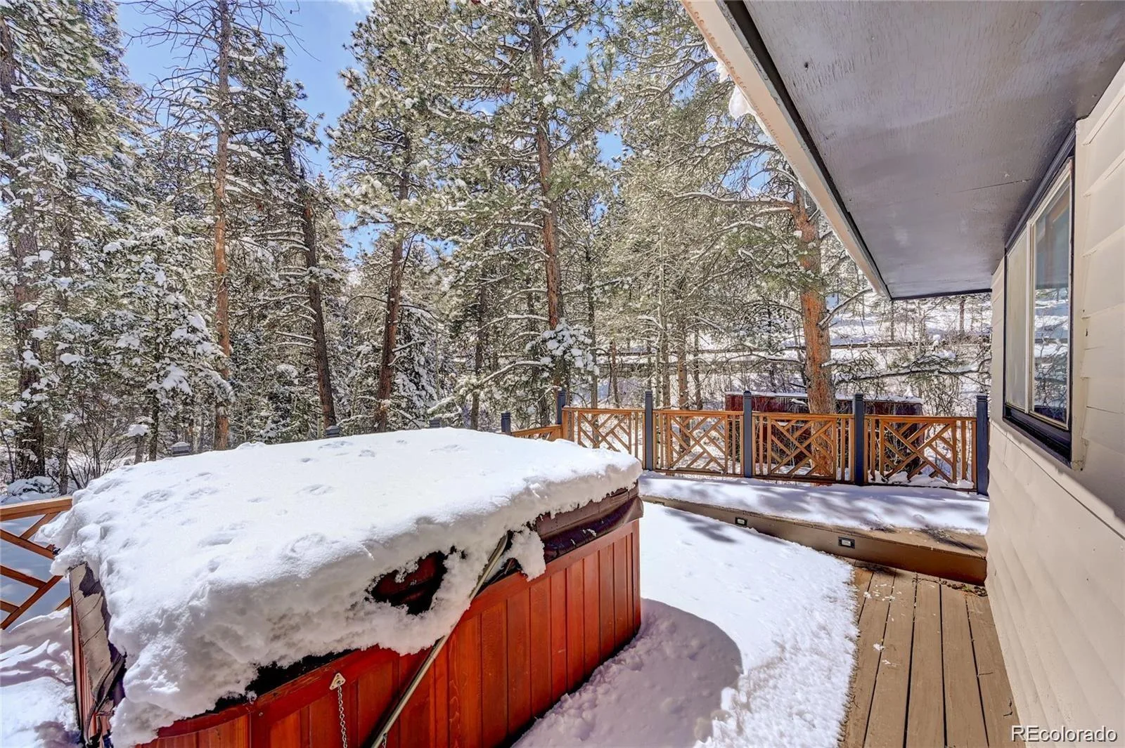 11710 Spruce Canyon Circle Golden CO 80403 | MLS #REC5751694 08012026035959 1600 32