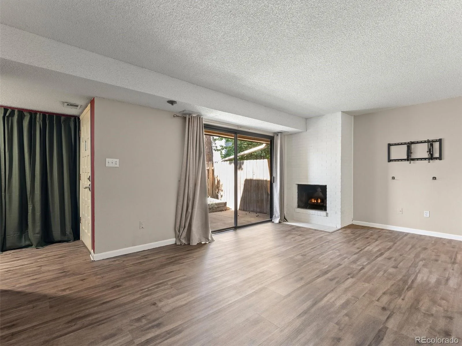 7995 E Mississippi Avenue #D7 Denver CO 80247 MLS #REC5752022 06222026185433 1600 5