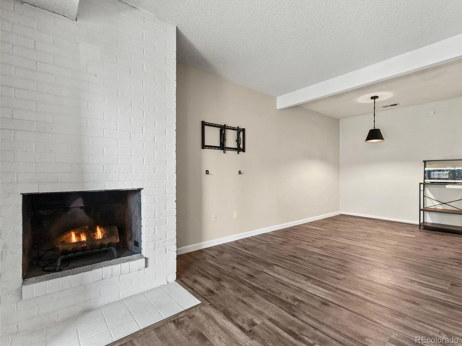 7995 E Mississippi Avenue #D7 Denver CO 80247 MLS #REC5752022 06222026185433 1600 8