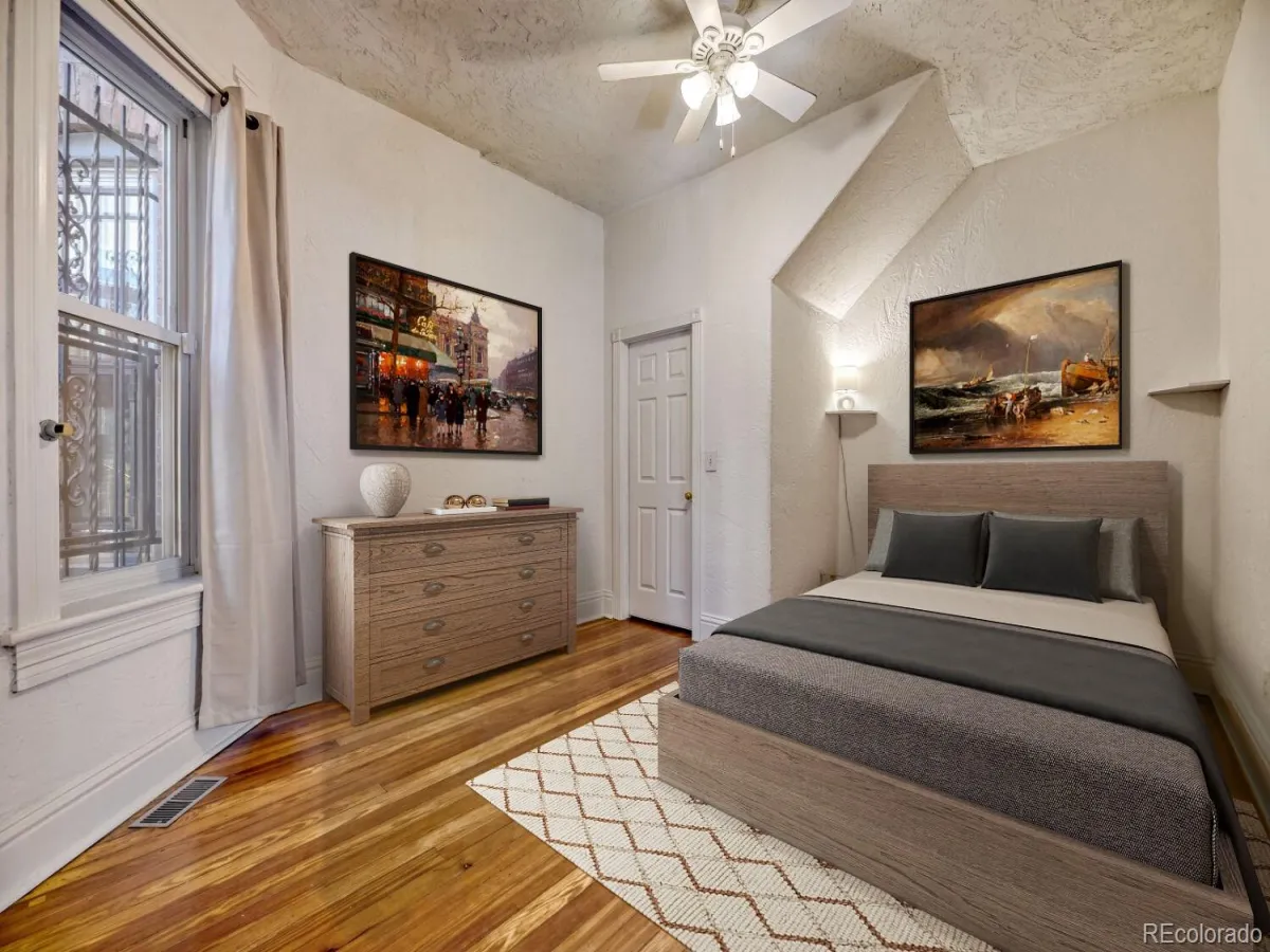 04052026220734 1200 11