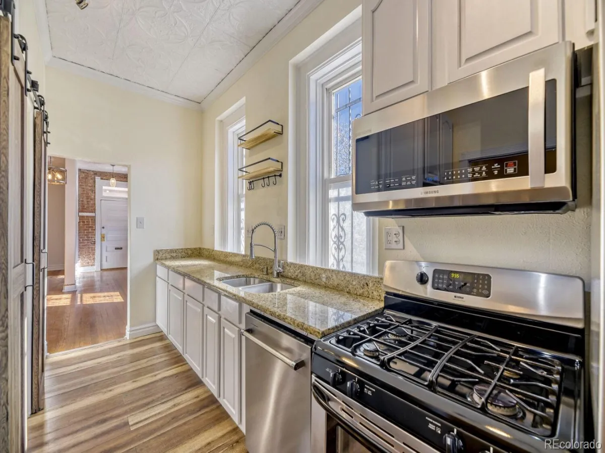 04052026220734 1200 9