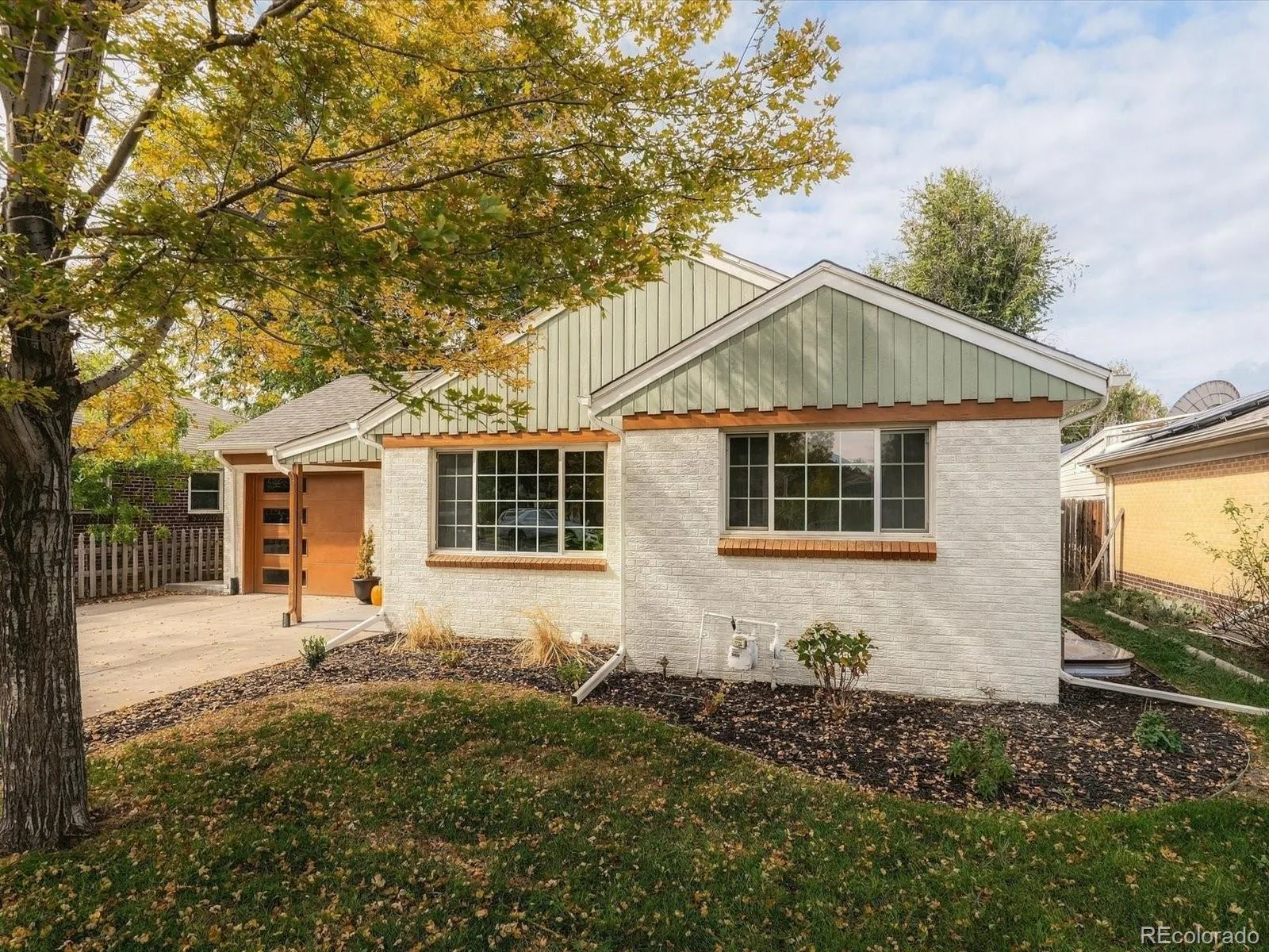 2941 Ivanhoe Street Denver CO 80207 | MLS #REC5758902 10012026165208 1600 1