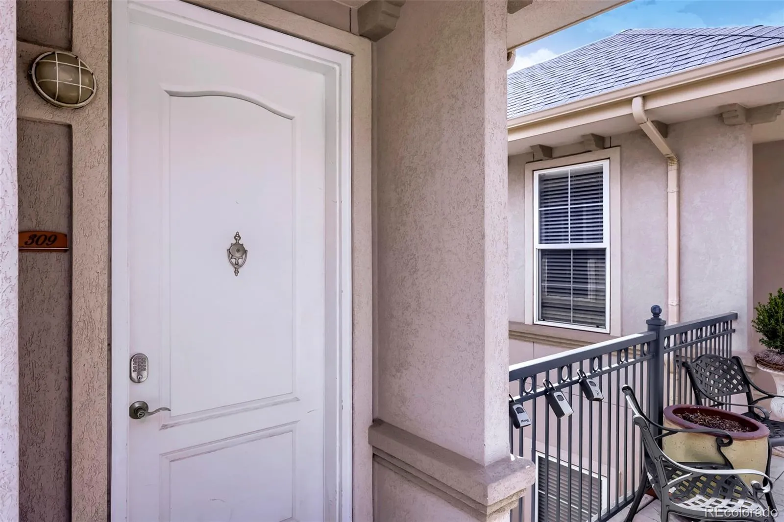 04162026212133 1600 21