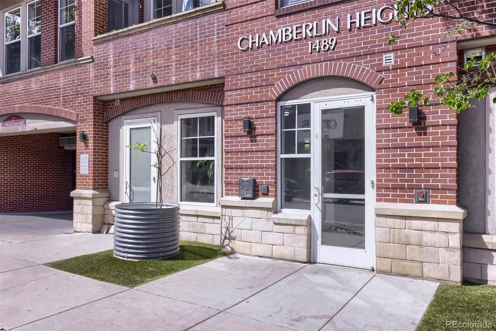 04162026212133 1600 26