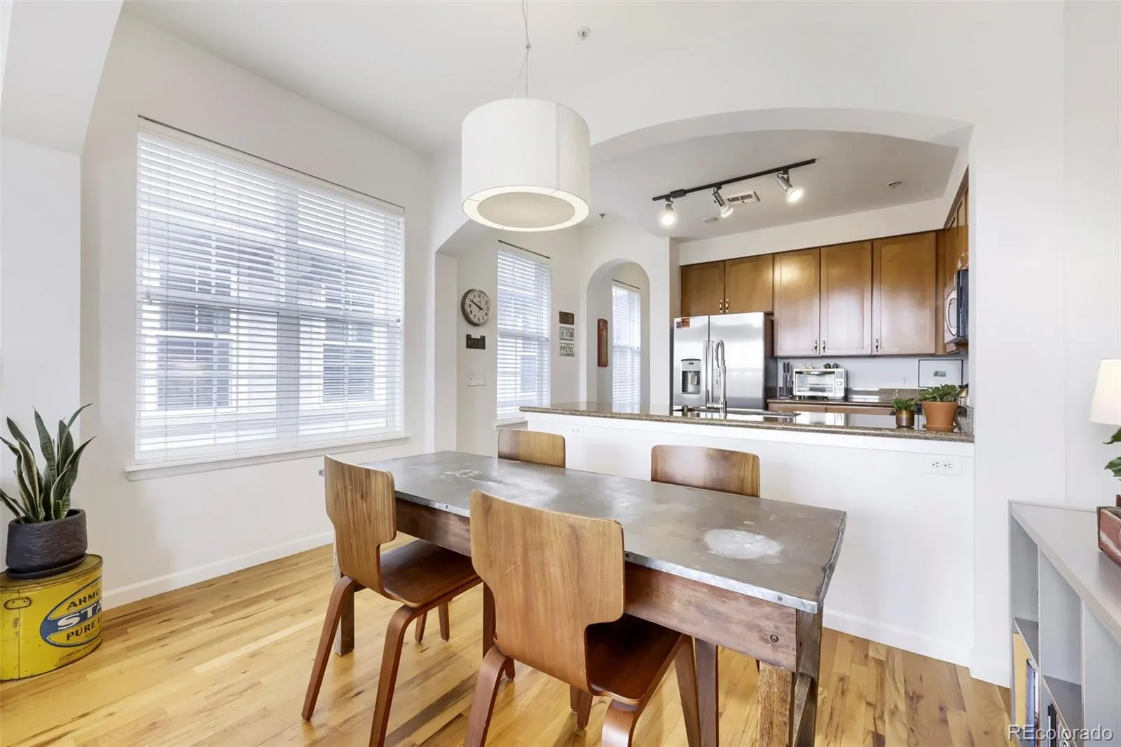 04162026212133 1600 3