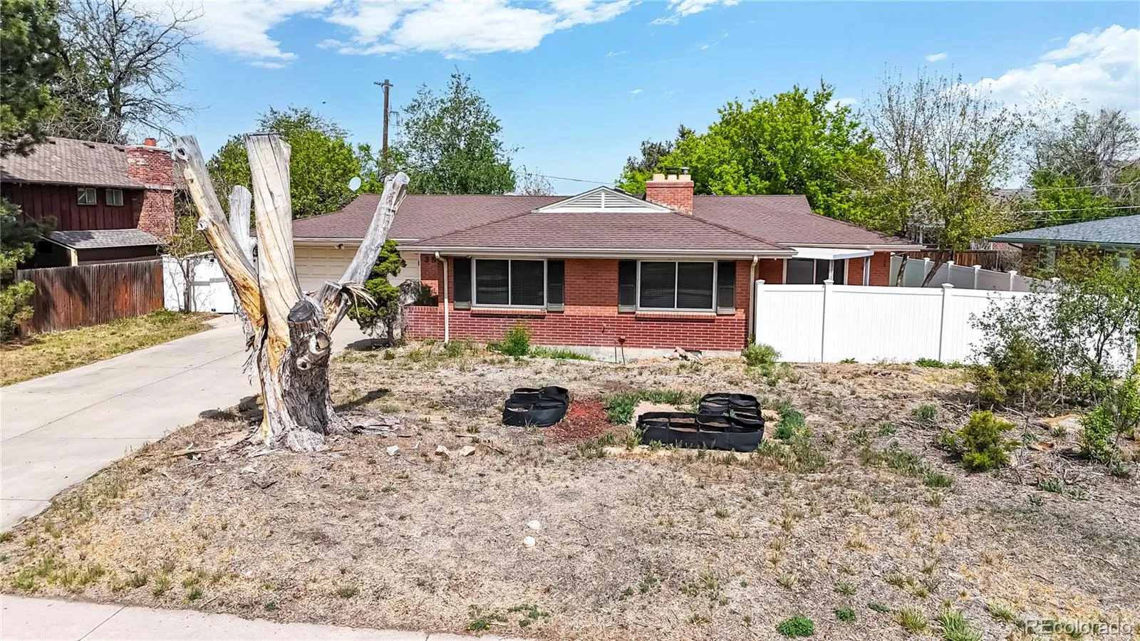 359 Quentin Street Aurora CO 80011 MLS #REC5760402 05052026225510 1600 21
