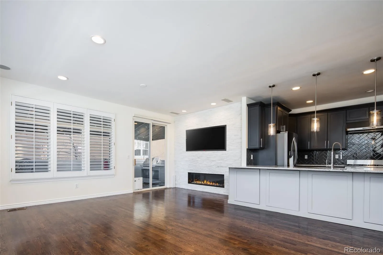335 N Josephine Street #A Denver CO 80206 MLS #REC5761507 06092026161942 1600 12