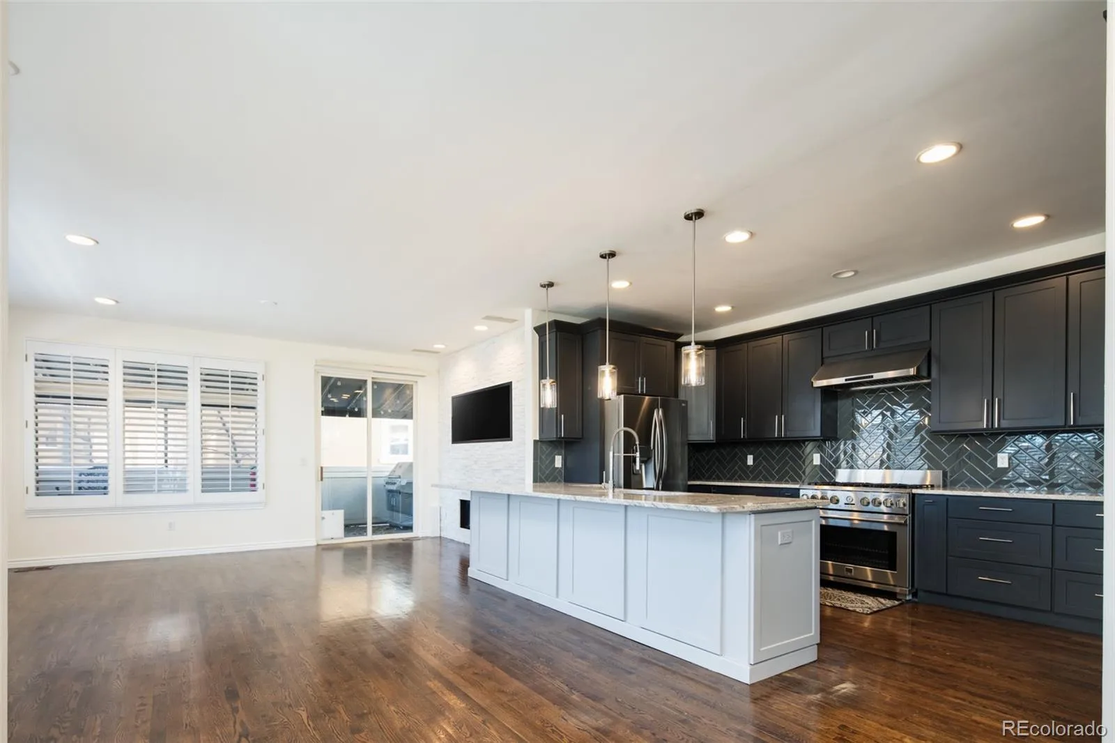335 N Josephine Street #A Denver CO 80206 MLS #REC5761507 06092026161942 1600 6